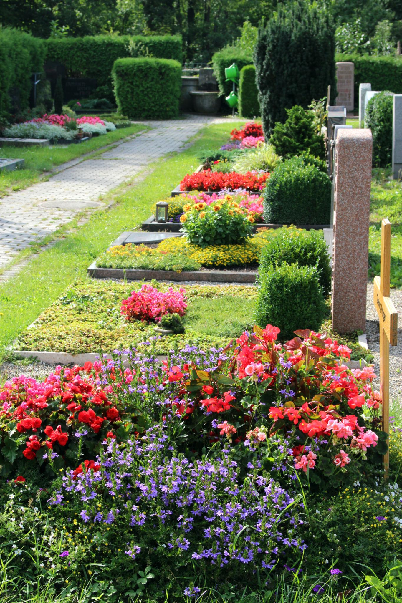 Friedhofspflege